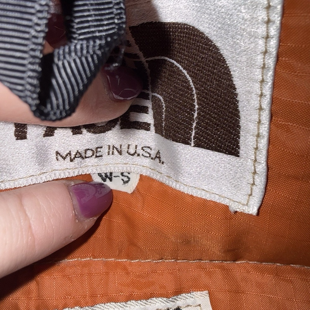 Vintage The North Face Women's Small Down Vest Tan Orange Puff Vest Outerwear - Picture 8 of 12